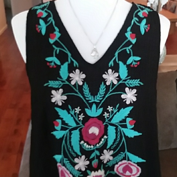 LAST ONE❤️ALUNA LEVI Embroidered top - Picture 3 of 6